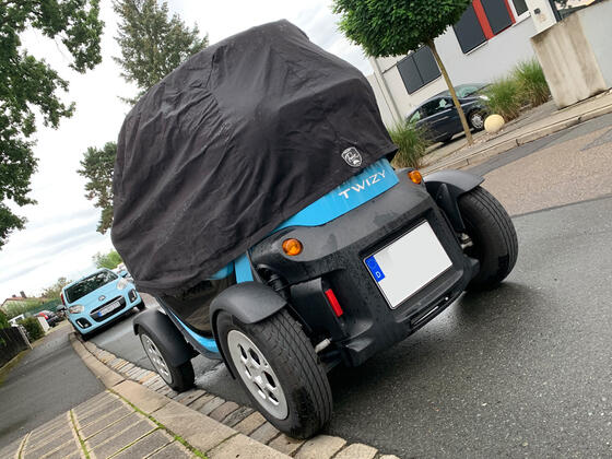 Twizy Halbgarage